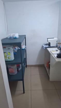 Arrenda-se armazem com area total de 500m² - ASSEMBLEIA DA REPUBLICA