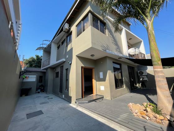 Vende-se Moradia Duplex T3+1 no Bairro Triunfo_Proxima ao Joss Village