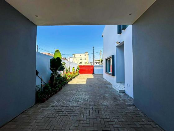 Vende-se moradia T4 (3 suites) com piscina e anexo - TRIUNFO II