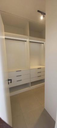 Vende-se moradia geminada T4 (3 suites) com piscina