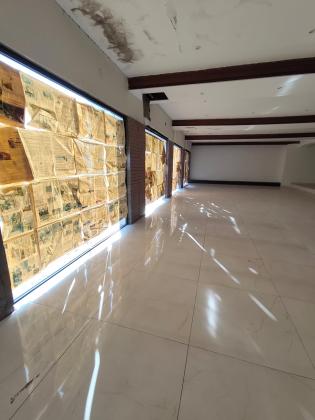 Arrenda-se escritorio/loja (R/C) com 850m² de area - BAIXA