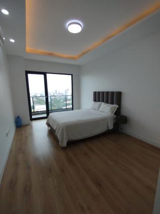 MOBILADA - arrenda-se flat T2 com piscina, ginasio e vista ao mar