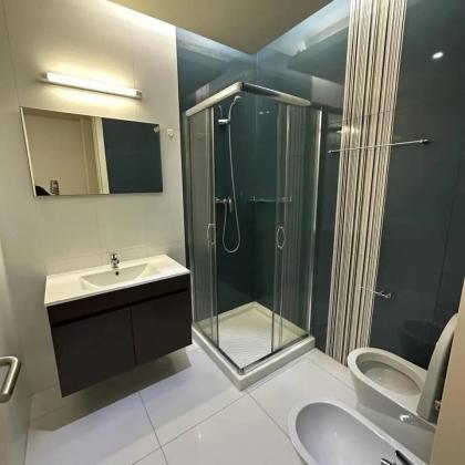 MOBILADA - Arrenda-se flat T3 com piscina - POLANA