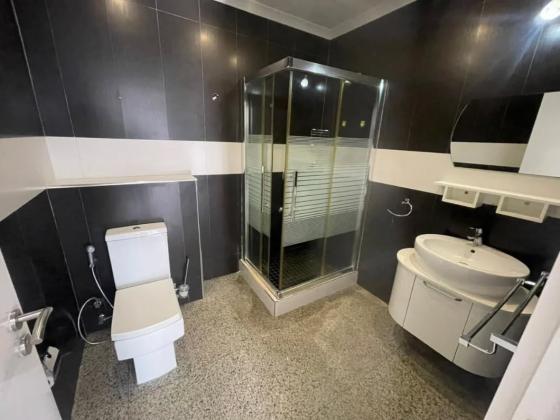 Vende-se moradia T4 (4 suites) com piscina e anexo - TRIUNFO VELHO