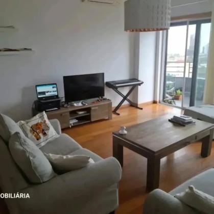 Arrenda-se flat T3 suite com piscina e ginasio - POLANA