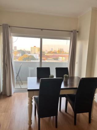 MOBIALDA - arrenda-se flat T1 em predio novo - POLANA