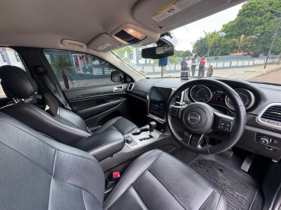 Jeep Grand Cherokee 2013 Recém importado