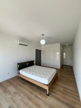 Vende-se flat T3 com piscina e ginasio - DONA ALICE