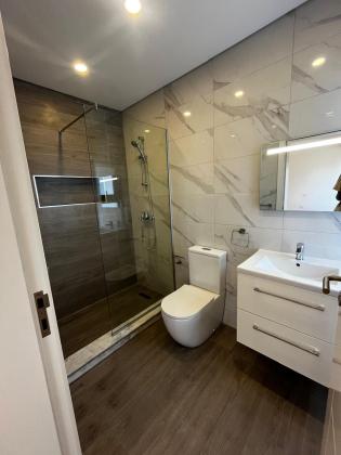 Arrenda-se moradia T5 (5 suites) com piscina - TRIUNFO