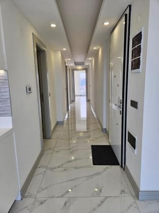Arrenda-se flat T3 suite com piscina e ginasio - AV. MARGINAL