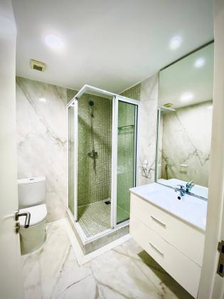 MOBILADA - arrenda-se flat T3 suites com piscina - POLANA