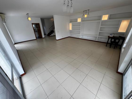 Arrenda-se moradia T4 com piscina e anexo em condominio - MATCHICK