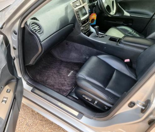 Lexus IS350