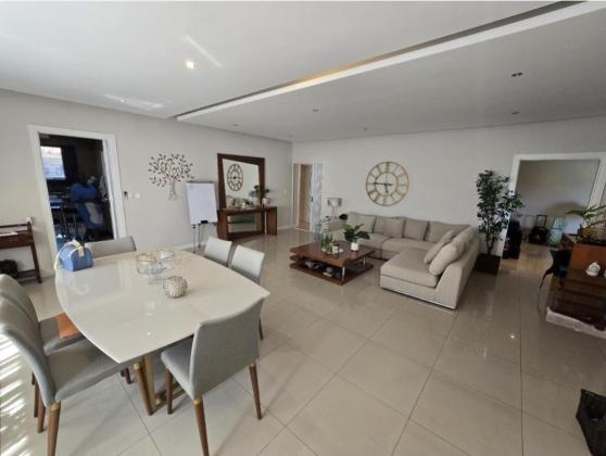 Vende-se Moradia T3 na Matola