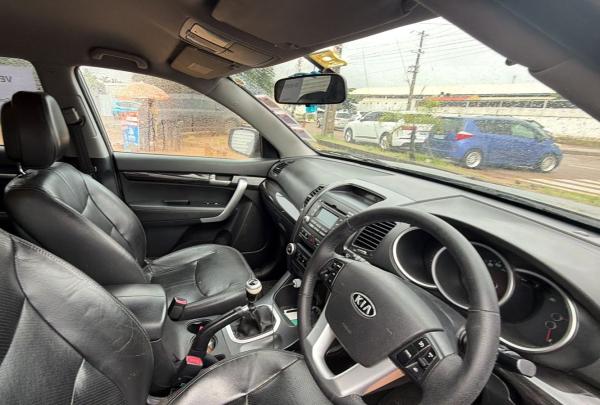 Kia Sorento 2010 Manual