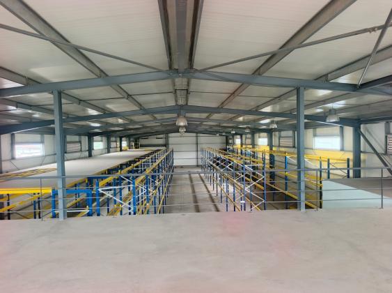 Arrenda-se armazem de 1.350m² com escritorio e recepcao - EN1