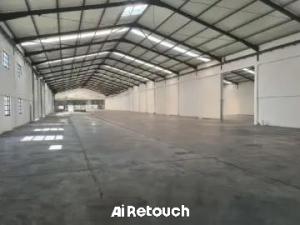Arrenda-se armazem com 1.750m² de area em condominio de armazens