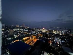 Vende-se flat T3 com vista ao mar e elevador novo - POLANA