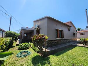 Vende-se moradia T3 climatizada com anexo - MAHOTAS