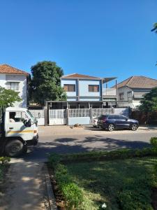 Arrenda-se moradia T5 (3 suites) climatizada - MAU TSE TUNG