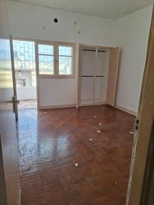 Vende-se Espaçoso Apartamento T1 na Malhangalene