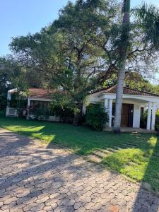Arrenda-se Moradia T4 no Condomínio Miramar
