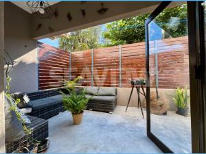 Arrenda-se Moderno Apartamento T2 Mobilado na Coop_Rua Aquino de Bragança