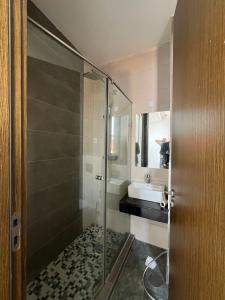 arrendo excelente apartamento t3 na Sommershilde2 / Julius nherere