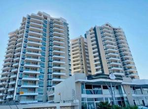 Arrenda-se flat T3 com vista ao mar - AV. MARGINAL