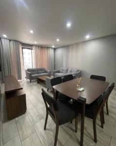Arrenda-se Apartamento T3 Mobilado no Polana Plaza