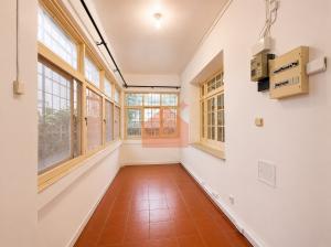 Vende-se moradia geminada T3 com anexo - B. POLANA
