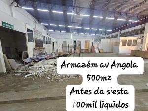 Arrenda-se armazem de 500m² - AV. ANGOLA