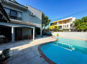 Vende-se moradia T4 com piscina e anexo - ESCOLA PORTUGUESA