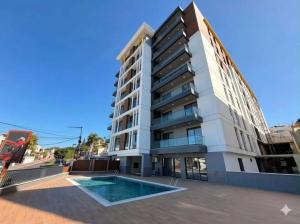 Vende-se Moderno Apartamento T4 próximo ao Radisson