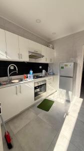 Vende-se Moderno Apartamento T1 no Bairro Central_Av. Amílcar Cabral/Emilia Dausse