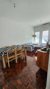 Arrenda-se flat T3 suite com vista ao mar - JULIUS NYERERE