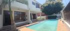 Arrenda-se moradia T7 (3 suites) com piscina e gerador - SOMMERSCHIELD II