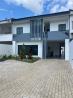 Vende-se moradia T4 com anexo - SOMMERSCHIELD