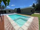Vende-se moradia T3 (2 suites) com piscina e anexo - CIDADE DA MATOLA