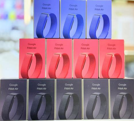 GOOGLE FITBIT AIR ( BLACK, BLUE AND BERRY)SELADOS