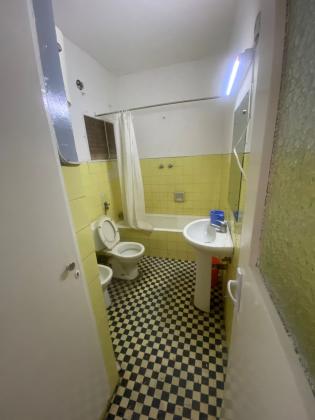 Arrenda-se flat T2 climatizada no 2⁰ andar - MALHANGALENE