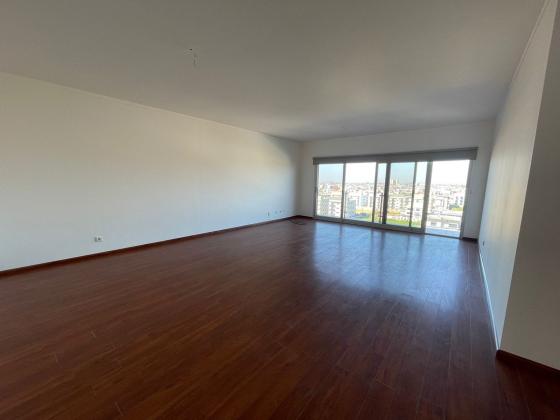 Vende-se Apartamento T3 no Prédio Open/Bairro Costa do Sol