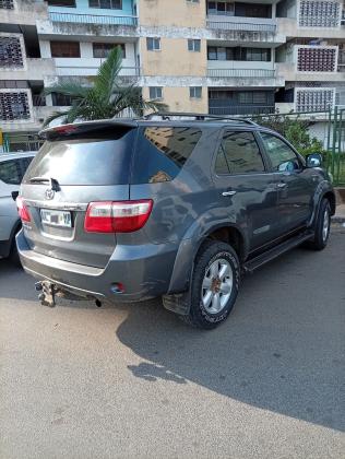 Toyota Fortuner 2011 Manual 4X4