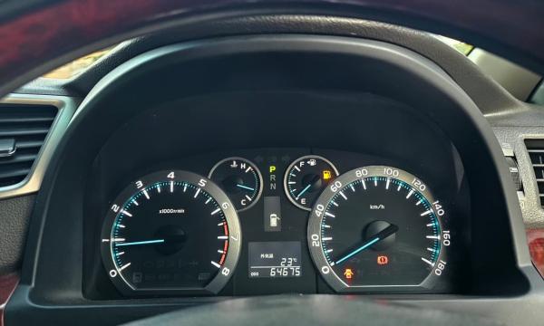 TOYOTA ALPHARD 2.4cc 2010 RÉCEM IMPORTADO