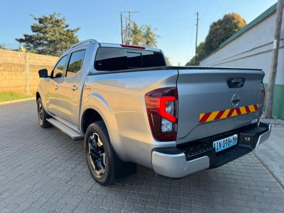 NISSN NAVARA 2022 4x4