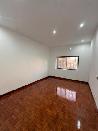 RECEM REABLITADA - vende-se flat T2 - B. CENTRAL