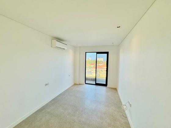 Arrenda-se Apartamento T2 no Palmar_Sommershield II