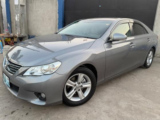 TOYOTA MARK X 2.5cc V6 2011 RÉCEM CHEGADO