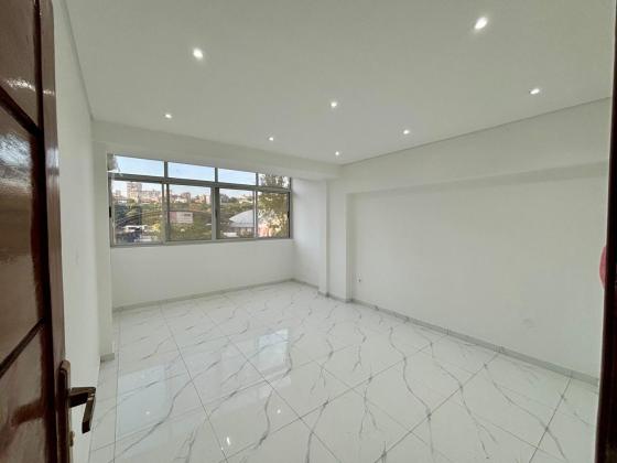 Arrenda-se Escritório na Av. 25 de Setembro_Proximo ao Palácio da Justiça