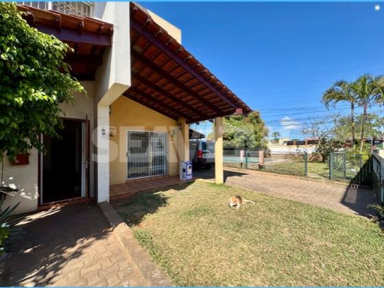 Arrenda-se Moradia T4 no Condomínio 5a Avenida_Bairro Triunfo